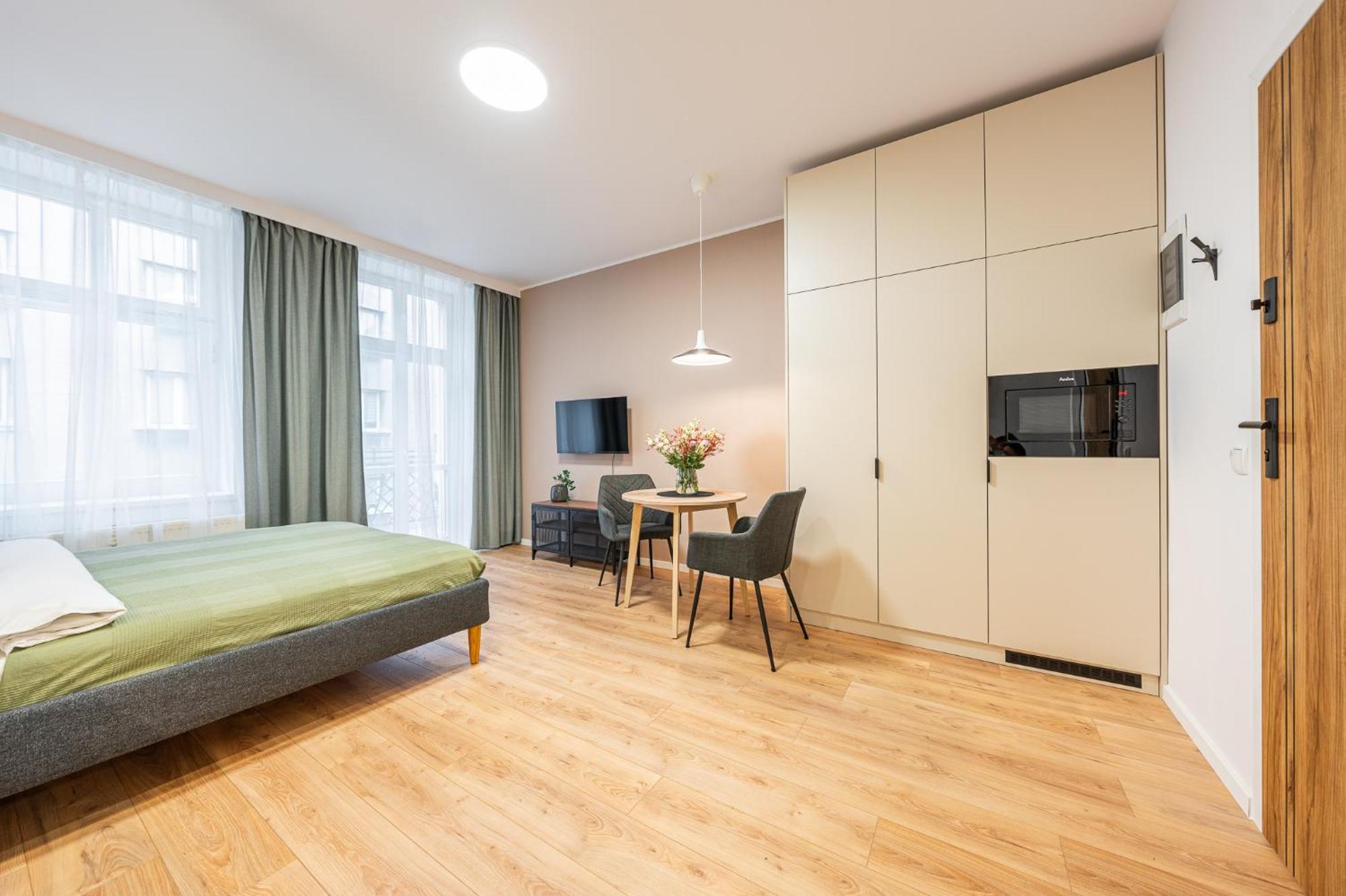 Apartamenty Tespis - Historic House Next To The Cathedral In The City Centre Katowice Exterior foto